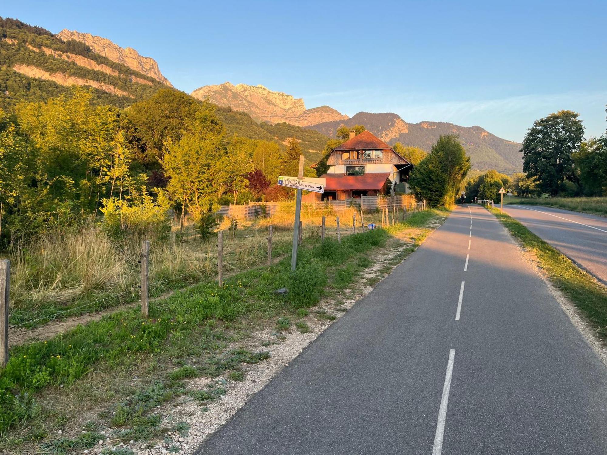 Entre Lac D'Annecy Et Montagnes, Golf Et Parapente A Pieds タロワール 部屋 写真